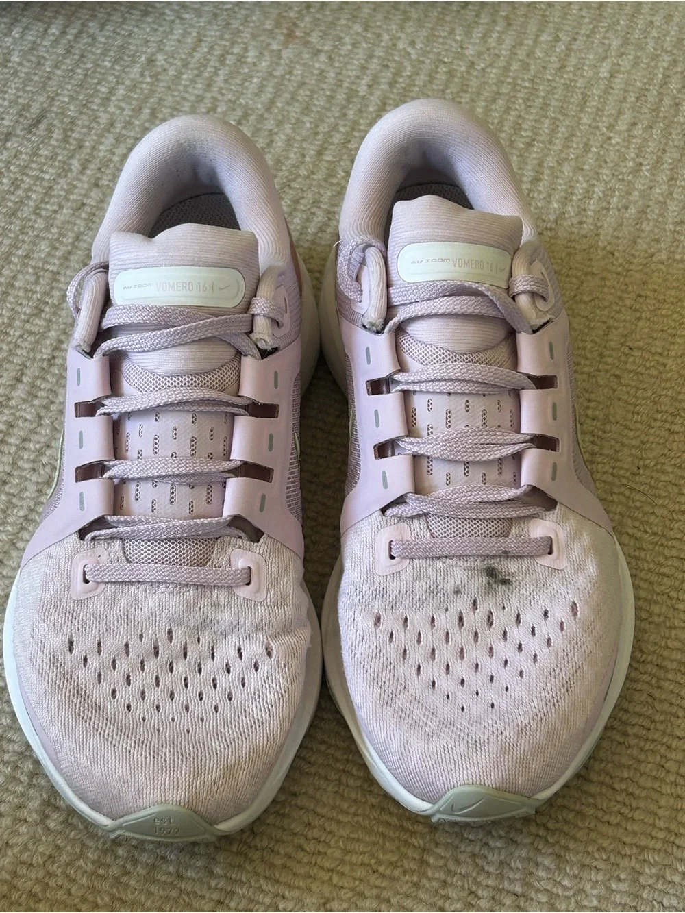 Nike Women’s Vomero 16 Running Shoes - Pale Pink